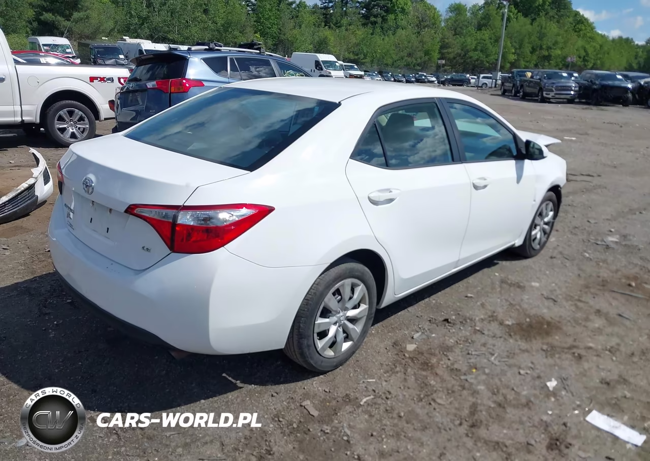 2016 Toyota Corolla Le VIN:2T1BURHE1GC523917 - 4