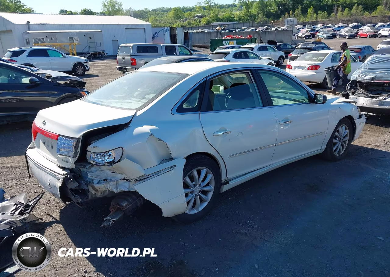 2006 Hyundai Azera Limited-Se VIN:KMHFC46F46A088442 - 4