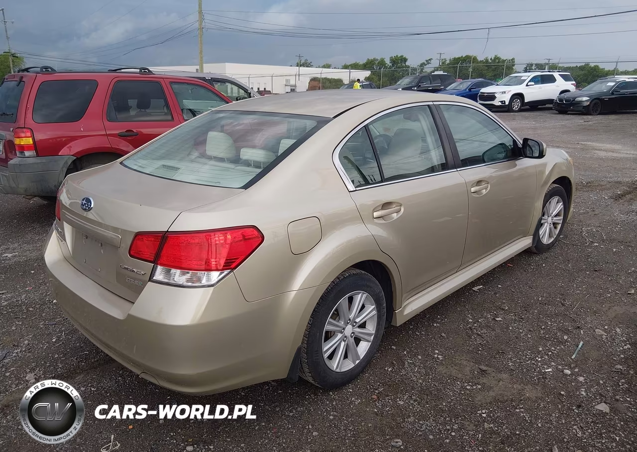 2010 Subaru Legacy 2.5I Premium VIN:4S3BMBC6XA3222036 - 4