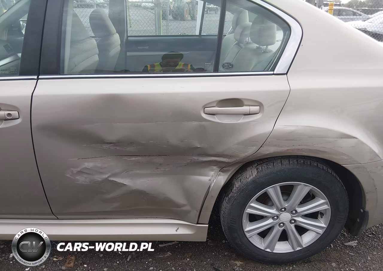 2010 Subaru Legacy 2.5I Premium VIN:4S3BMBC6XA3222036 - 6