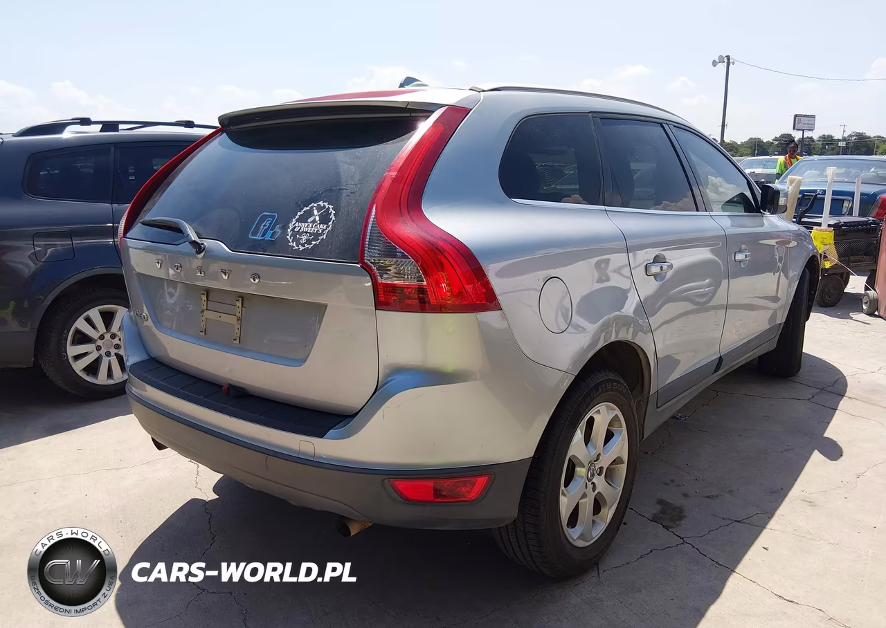 2013 Volvo Xc60 3.2-3.2 Platinum-3.2 Premier-3.2 Premier Plus VIN:YV4940DL6D2410440 - 4