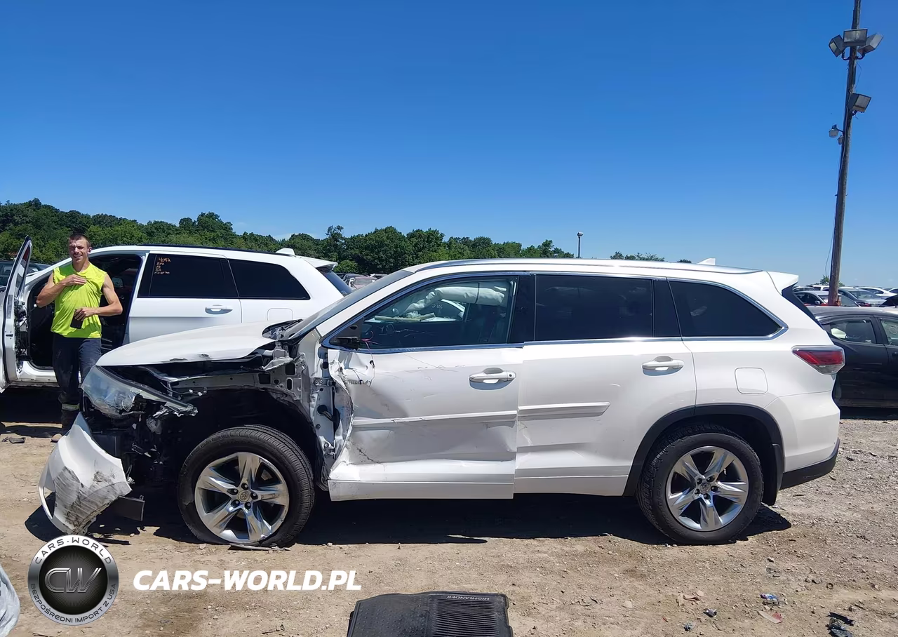 2015 Toyota Highlander Hybrid Limited VIN:5TDDCRFHXFS010888 - 14