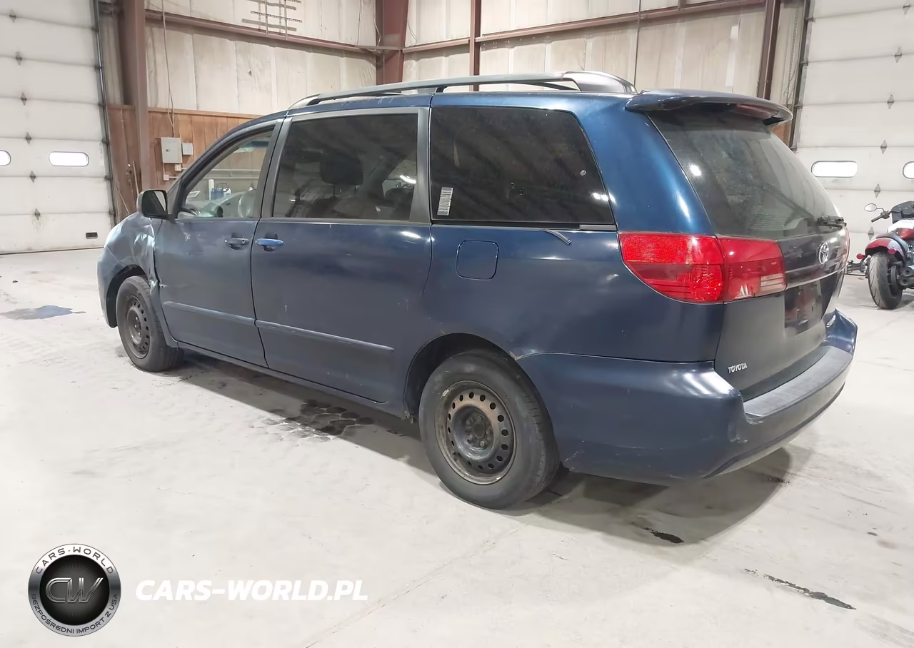 2004 Toyota Sienna Le VIN:5TDZA23C74S117034 - 3