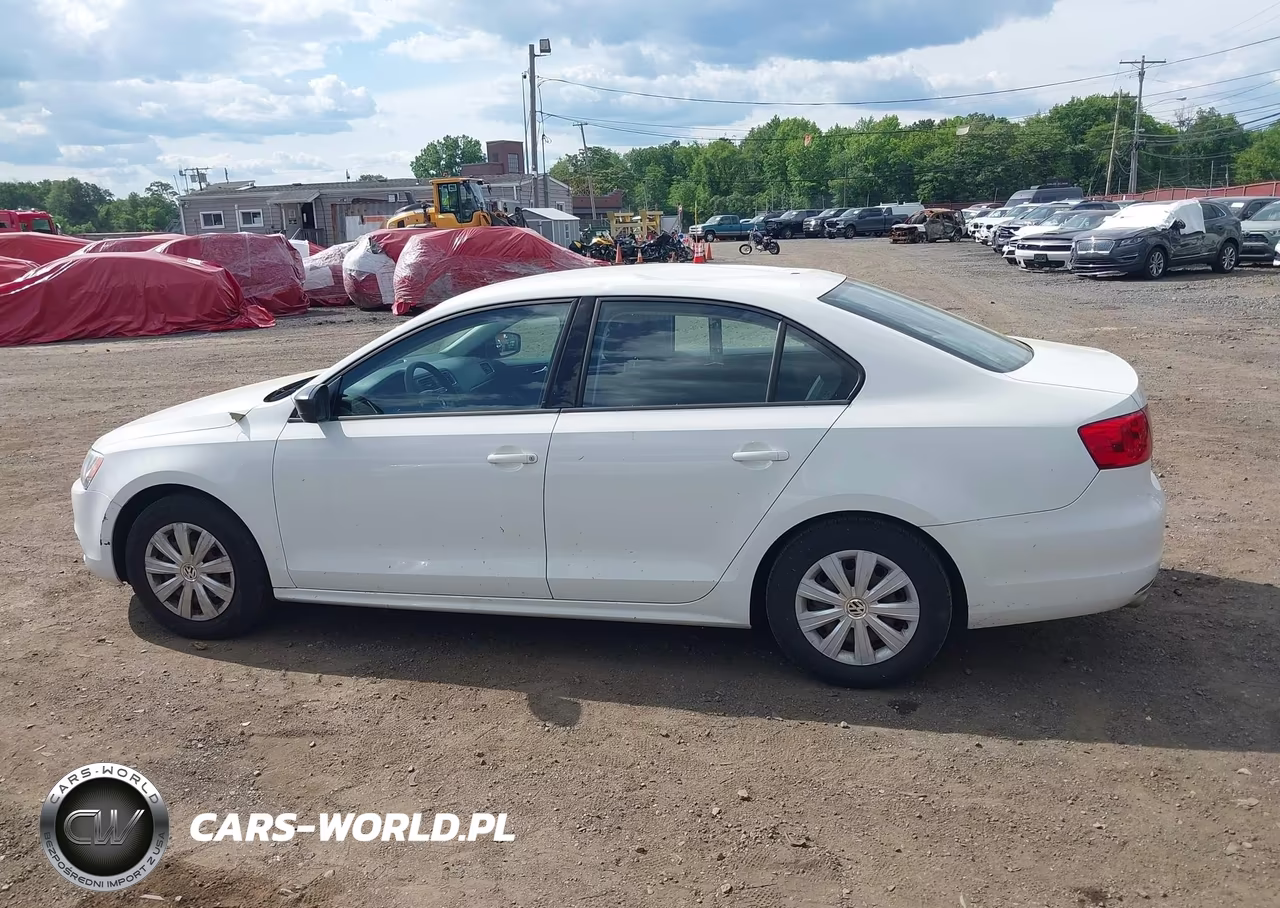 2014 Volkswagen Jetta 2.0L S VIN:3VW1K7AJ4EM372716 - 14