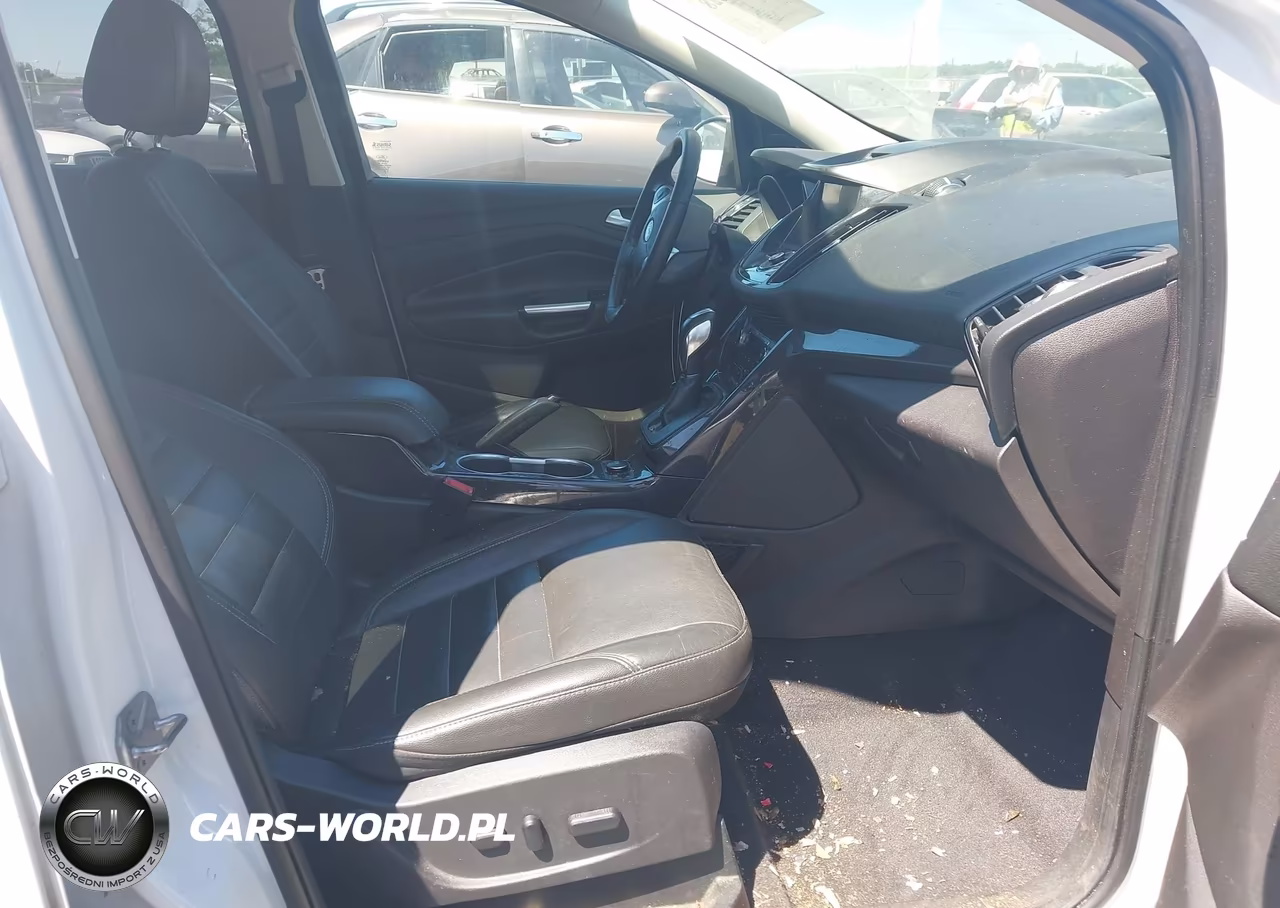 2016 Ford Escape Titanium VIN:1FMCU9JX3GUA48107 - 5