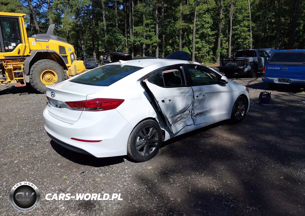 2018 Hyundai Elantra Sel VIN:5NPD84LF7JH363546 - 4
