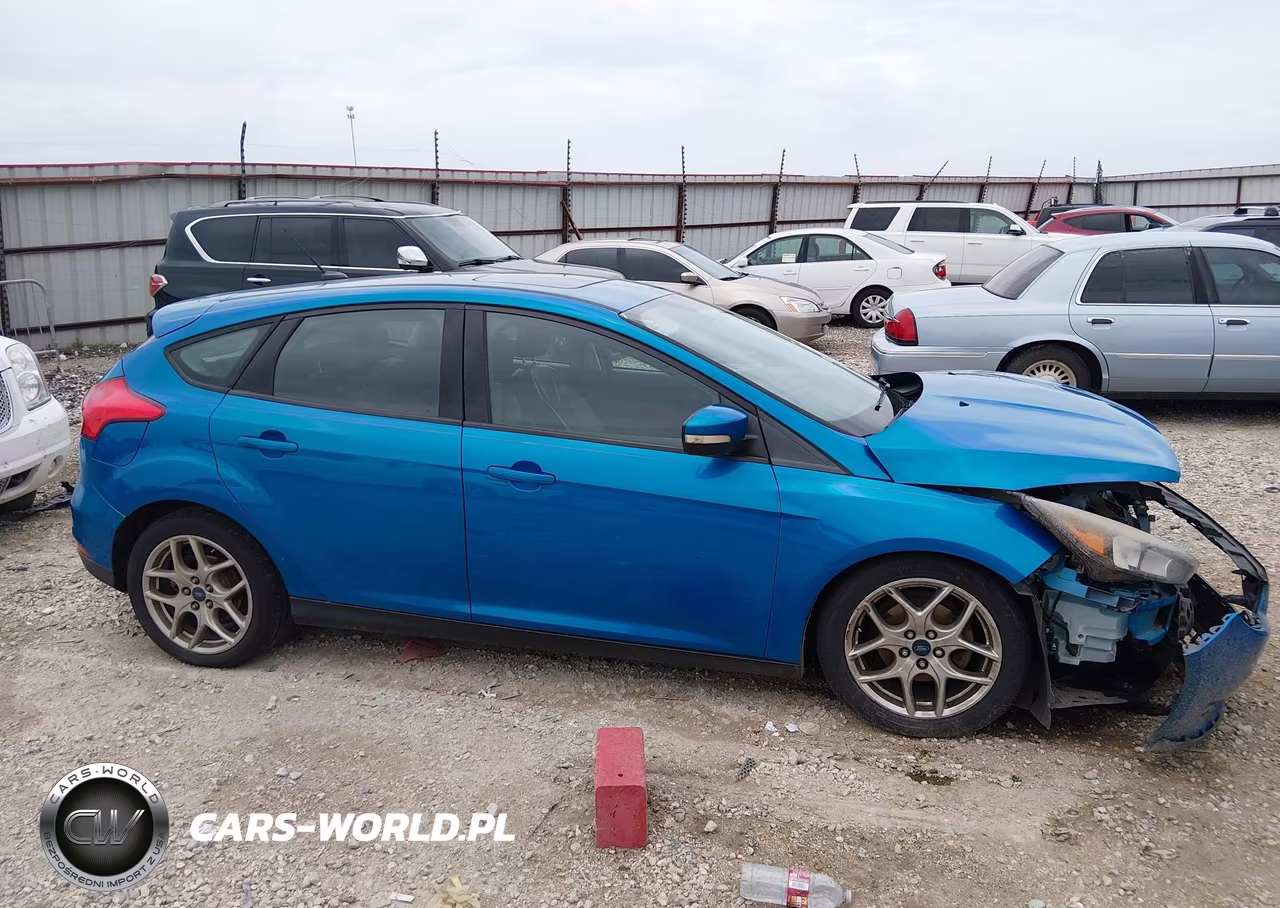 2015 Ford Focus Se VIN:1FADP3K2XFL327211 - 12