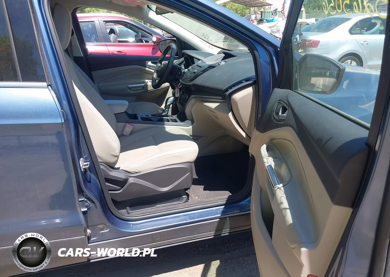 2018 Ford Escape Se VIN:1FMCU0GD1JUC62464 - 5