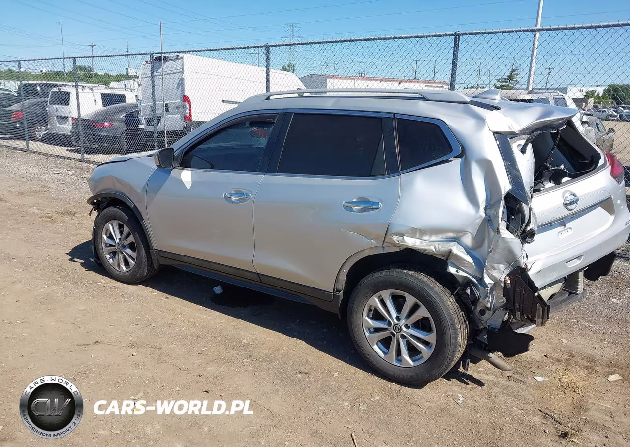 2018 Nissan Rogue S VIN:5N1AT2MV3JC850214 - 3