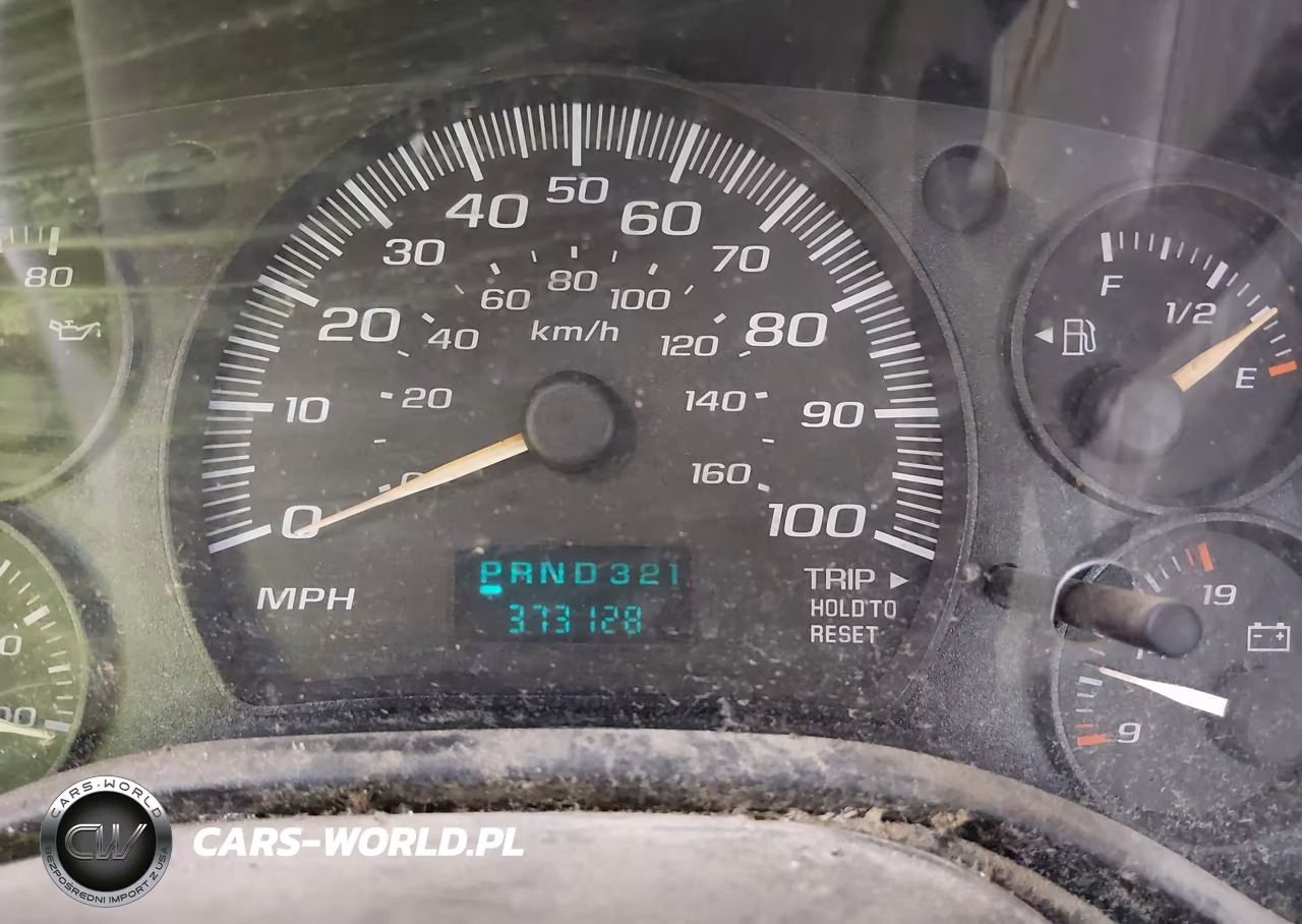 2006 Chevrolet Express Work Van VIN:1GCGG25V061247953 - 16
