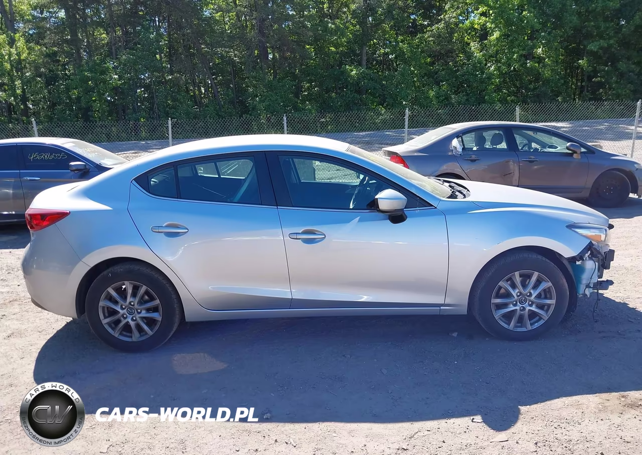 2018 Mazda Mazda3 Sport VIN:3MZBN1U76JM247834 - 14