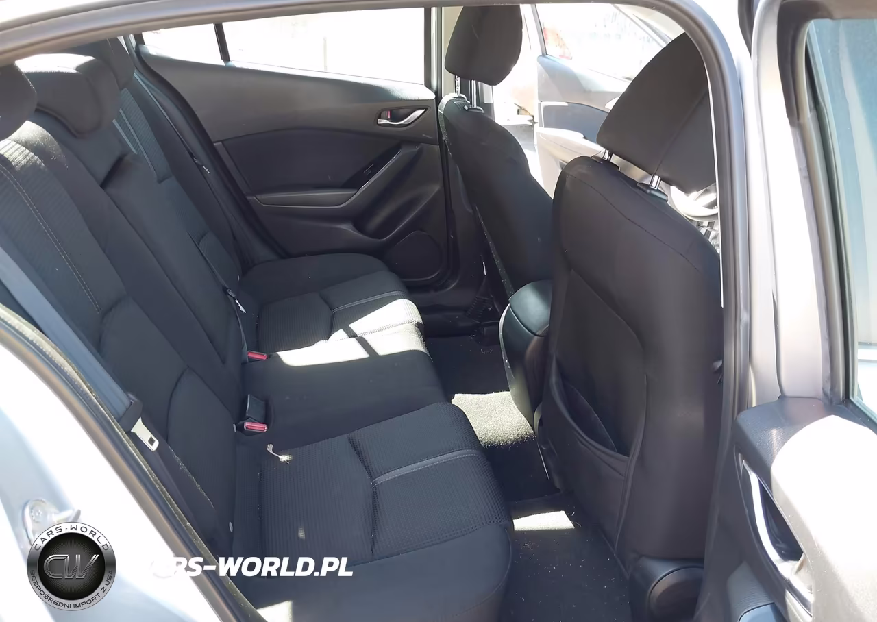 2018 Mazda Mazda3 Sport VIN:3MZBN1U76JM247834 - 8