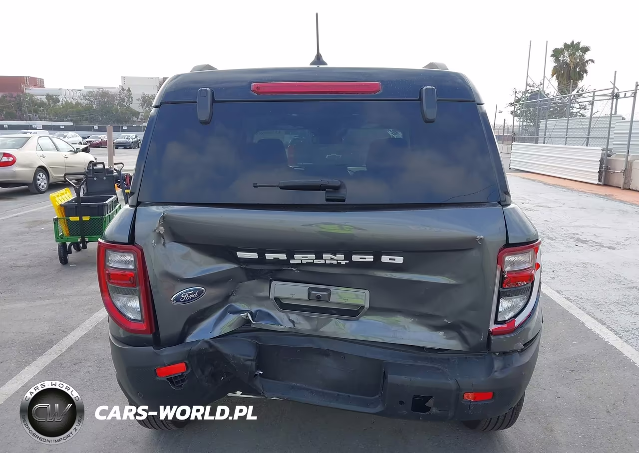 2025 Ford Bronco Sport Outer Banks VIN:3FMCR9CN9SRF09632 - 16