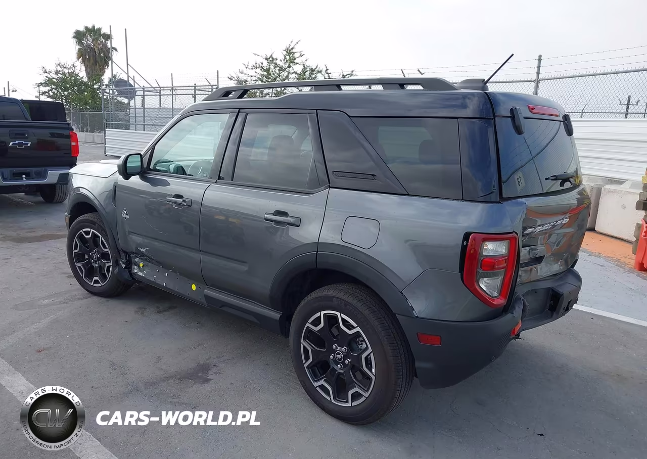 2025 Ford Bronco Sport Outer Banks VIN:3FMCR9CN9SRF09632 - 3