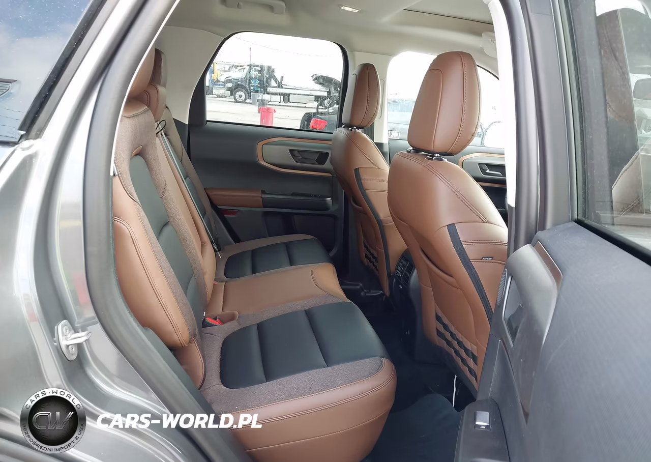 2025 Ford Bronco Sport Outer Banks VIN:3FMCR9CN9SRF09632 - 8