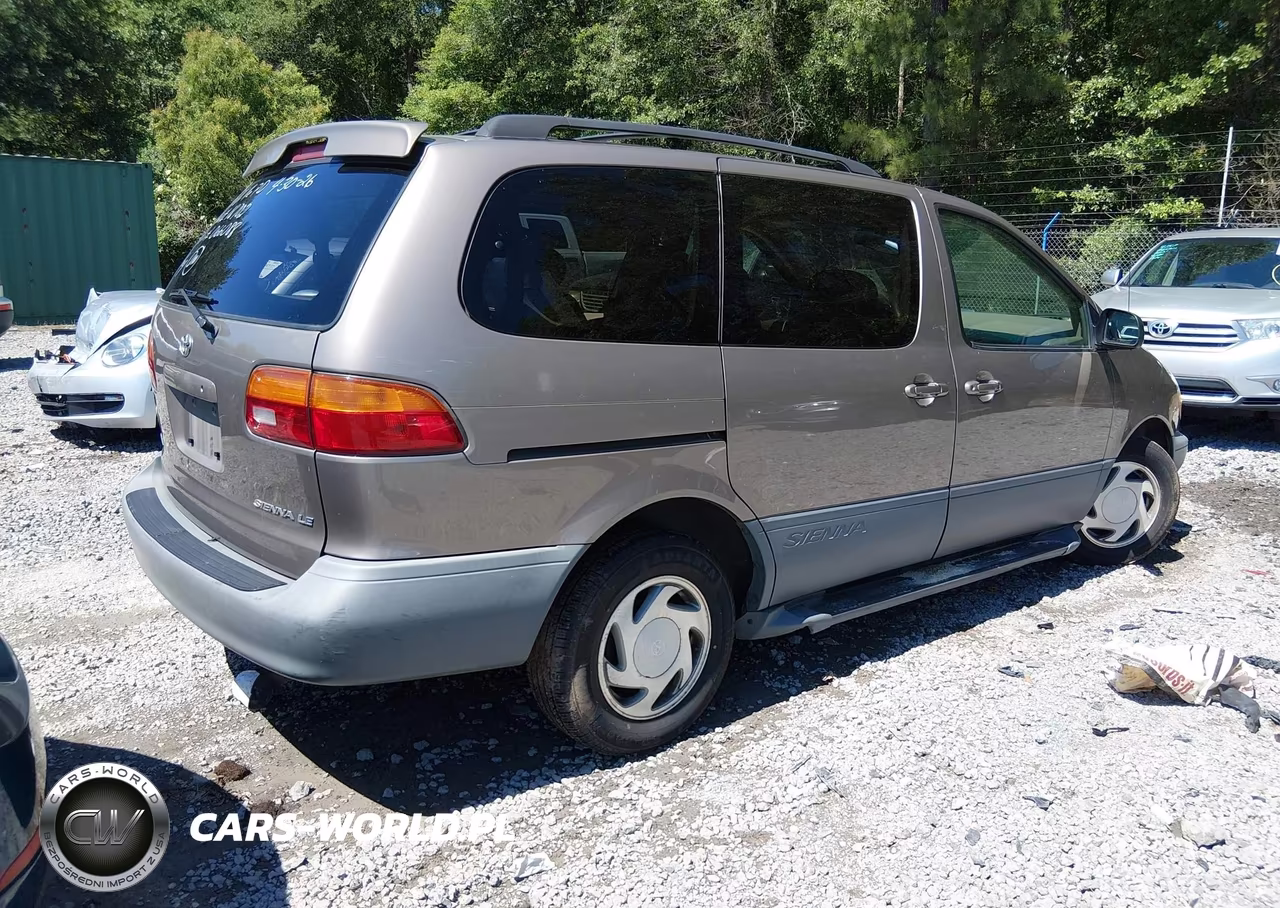 1998 Toyota Sienna Le VIN:4T3ZF13C8WU066088 - 4