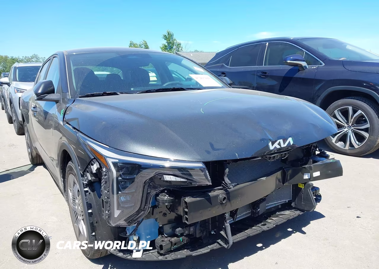 2026 Kia K4 Lx – zdjęcie 1 z 17