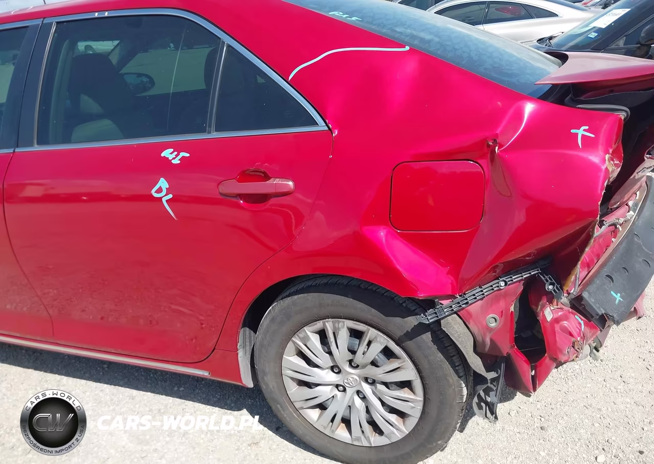 2013 Toyota Camry Hybrid Le VIN:4T1BD1FK1DU095268 - 17