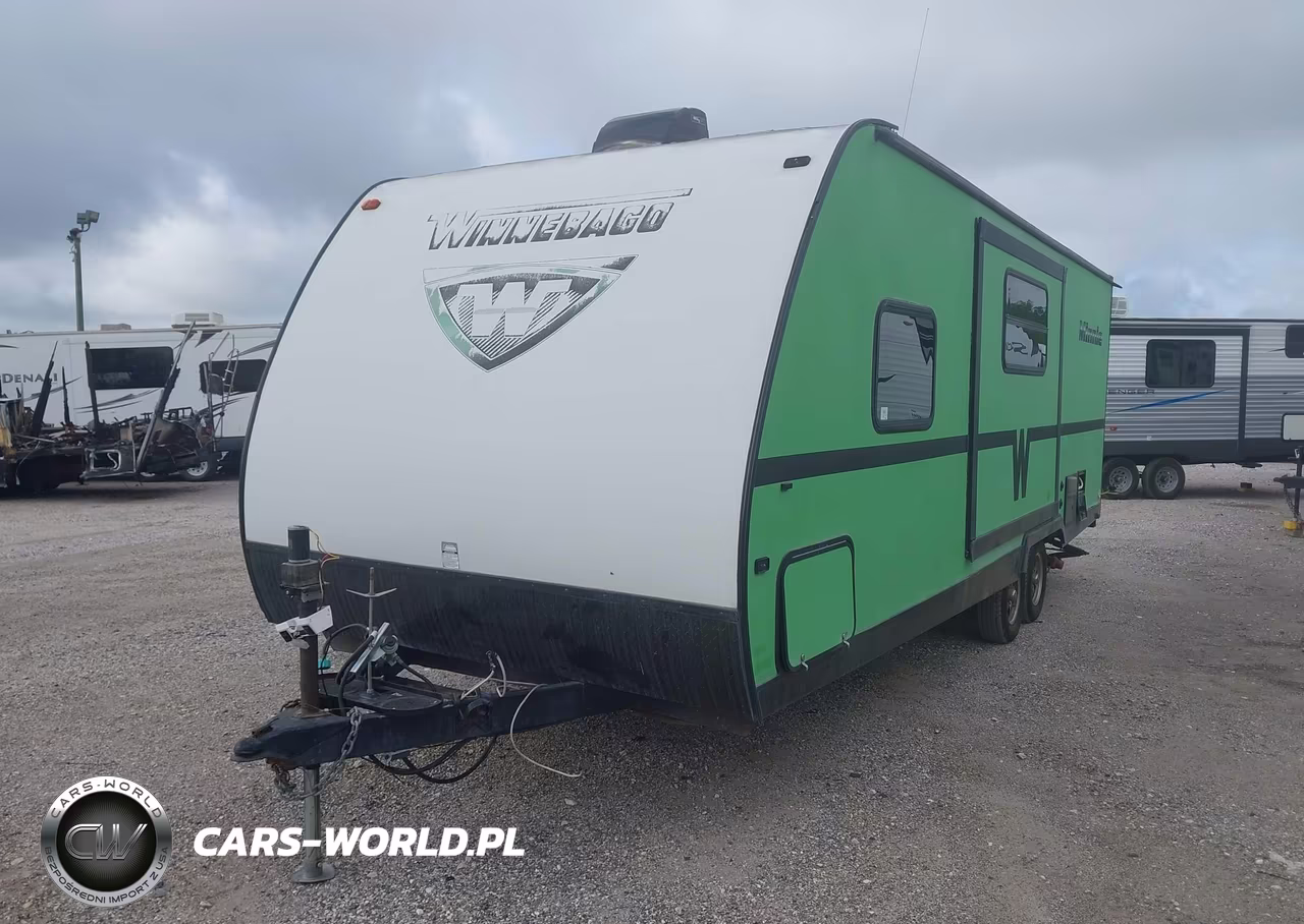 2014 Winnebago Trailer VIN:54CAG0M28E1688715 - 2