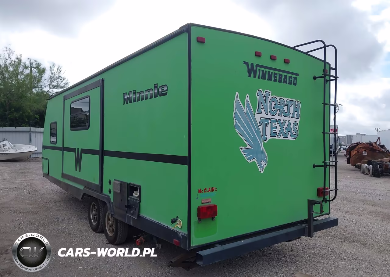 2014 Winnebago Trailer VIN:54CAG0M28E1688715 - 3