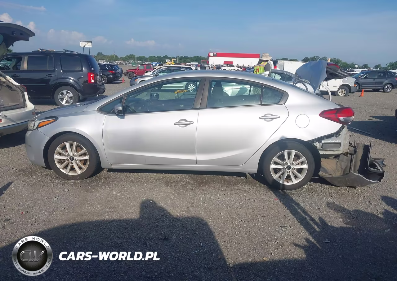 2017 Kia Forte Lx VIN:3KPFL4A74HE122478 - 14