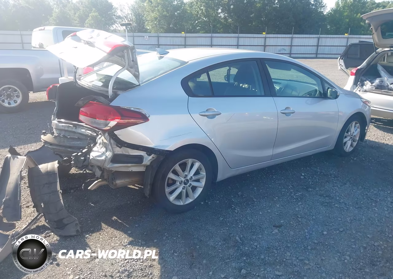 2017 Kia Forte Lx VIN:3KPFL4A74HE122478 - 4
