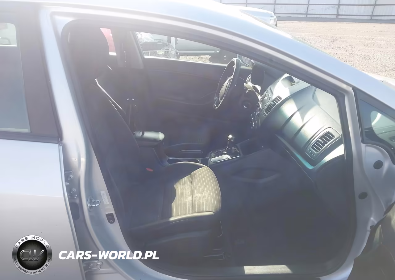2017 Kia Forte Lx VIN:3KPFL4A74HE122478 - 5