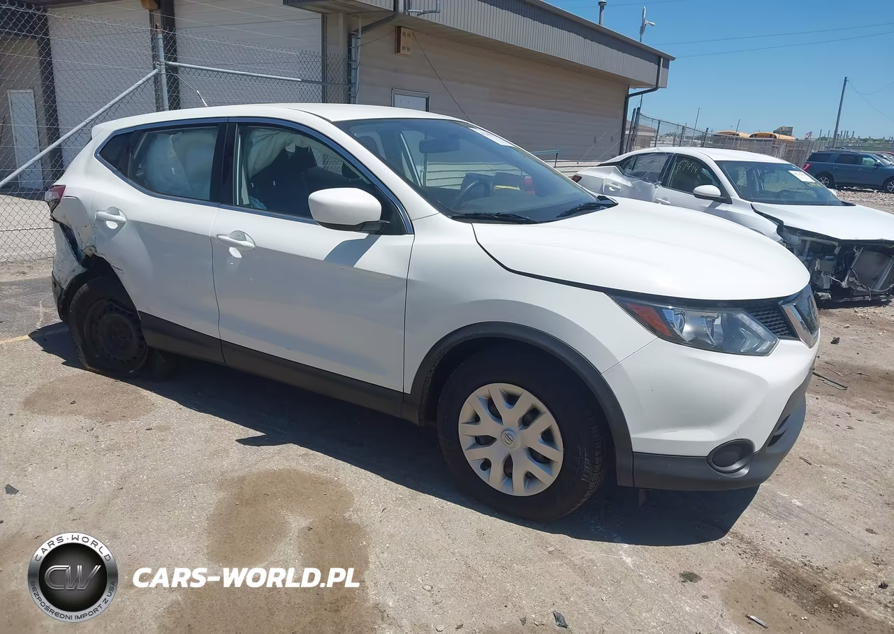 2019 Nissan Rogue Sport S – zdjęcie 1 z 17