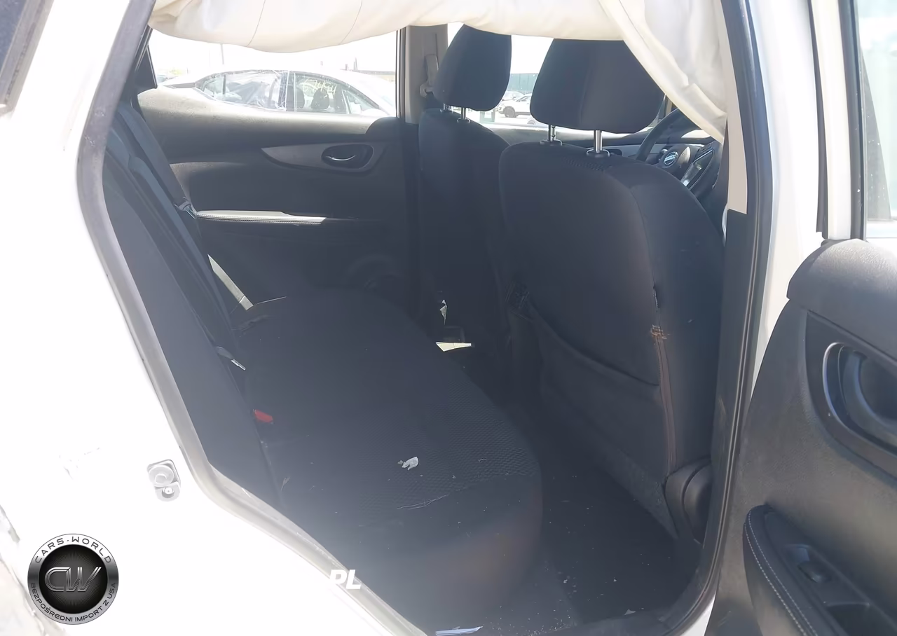2019 Nissan Rogue Sport S VIN:JN1BJ1CR8KW317369 - 8