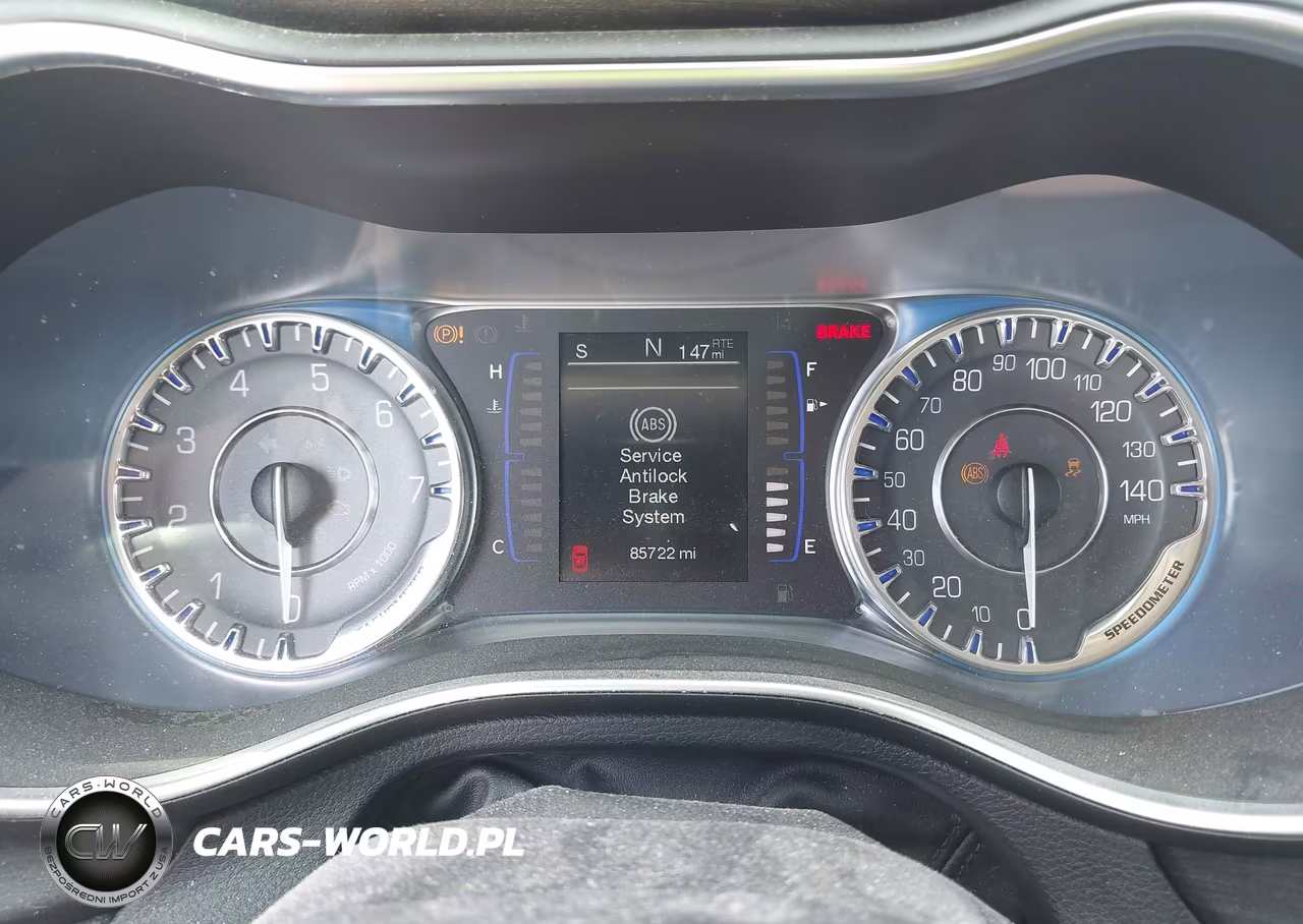 2015 Chrysler 200 Limited VIN:1C3CCCAB7FN748282 - 7