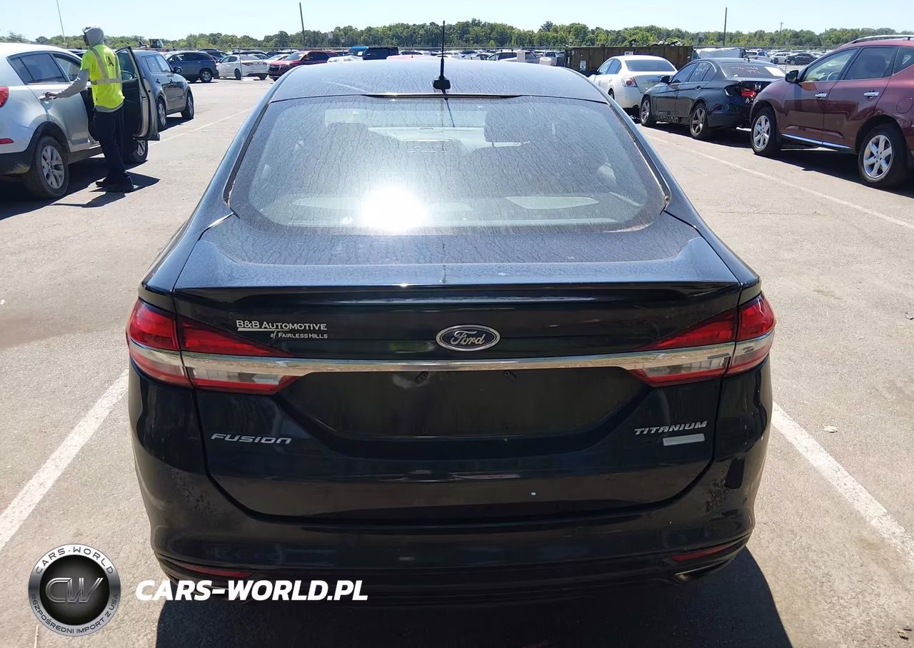 2017 Ford Fusion Titanium VIN:3FA6P0D92HR106904 - 16