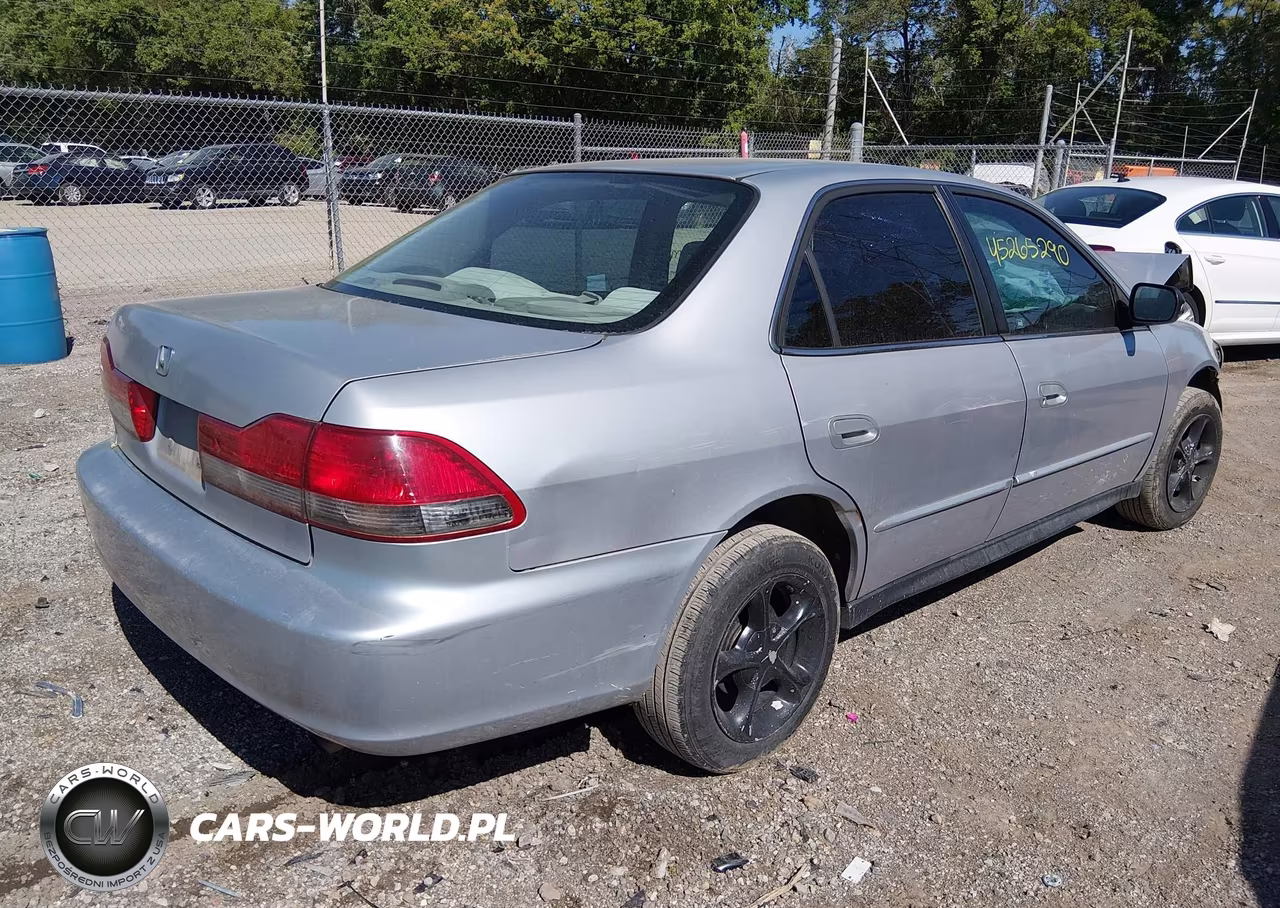 2001 Honda Accord Value Package VIN:1HGCF86601A106967 - 4