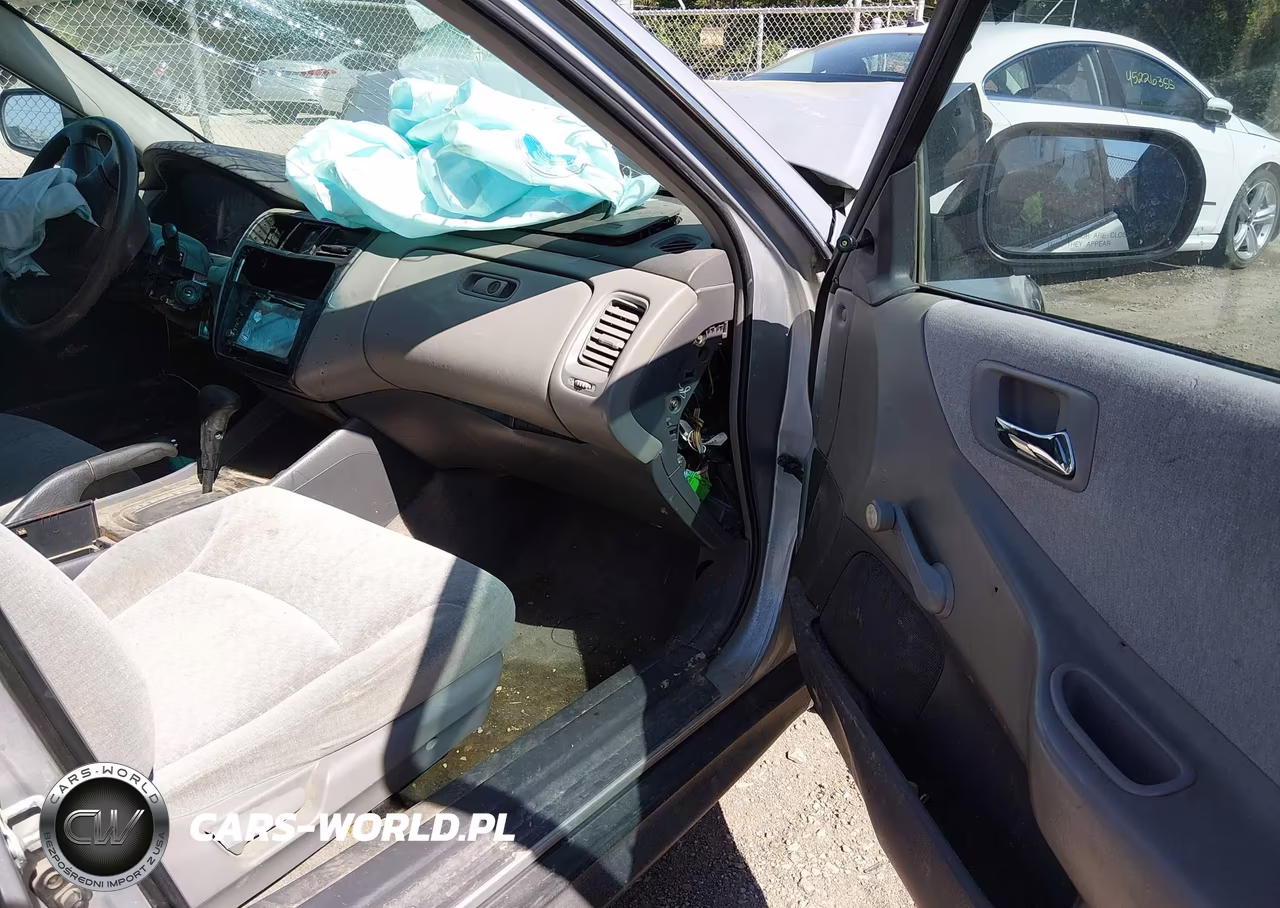 2001 Honda Accord Value Package VIN:1HGCF86601A106967 - 5