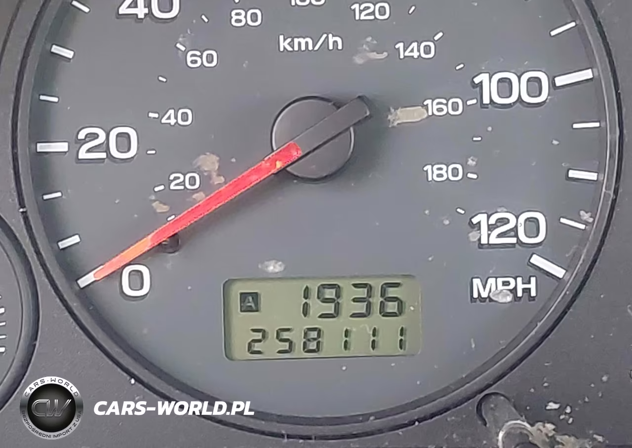 2002 Subaru Forester L VIN:JF1SF63592H700966 - 15