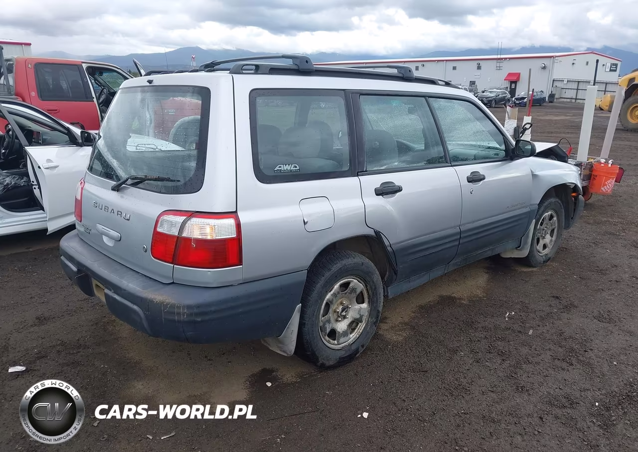 2002 Subaru Forester L VIN:JF1SF63592H700966 - 4