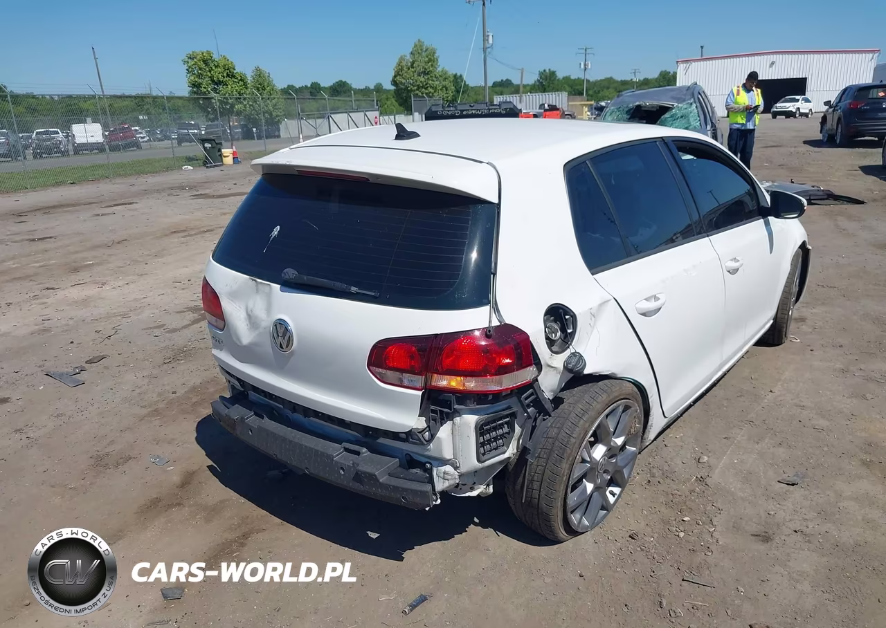2013 Volkswagen Gti Drivers Edition VIN:WVWGD7AJ5DW137215 - 4