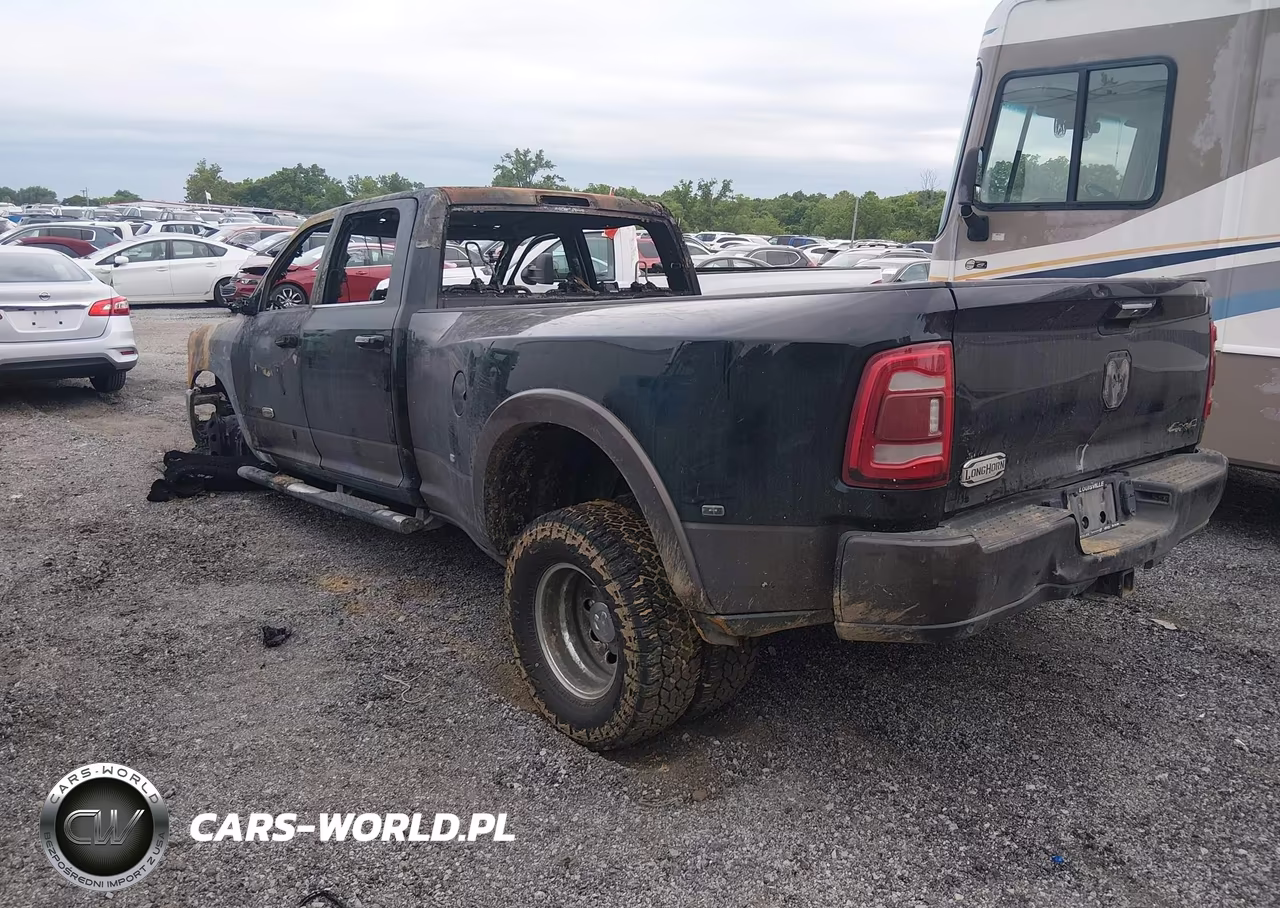 2022 Ram 3500 Big Horn 4X4 8' Box VIN:3C63RRHL7NG114786 - 3