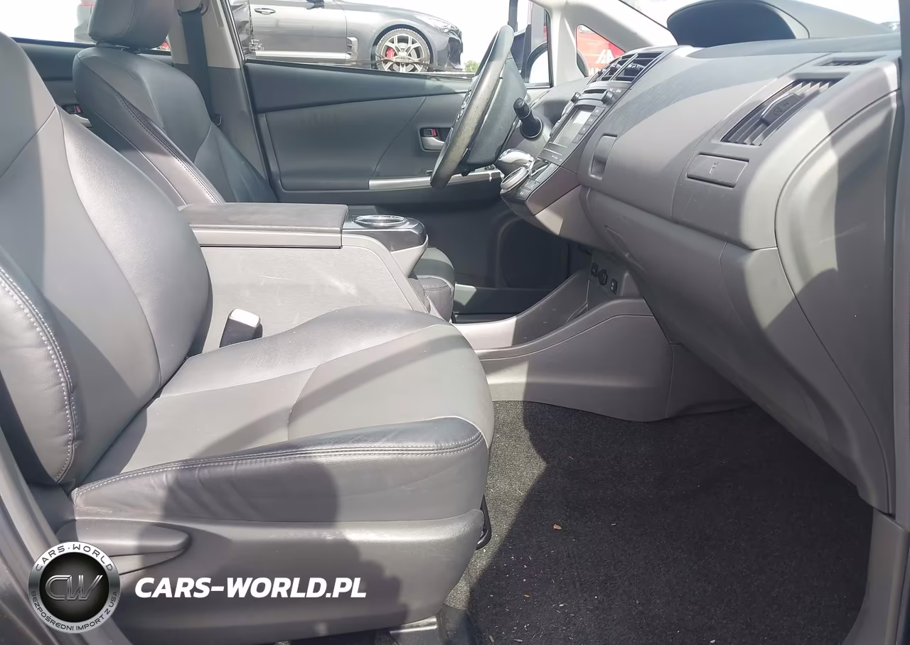 2012 Toyota Prius V Five VIN:JTDZN3EU1C3045649 - 5