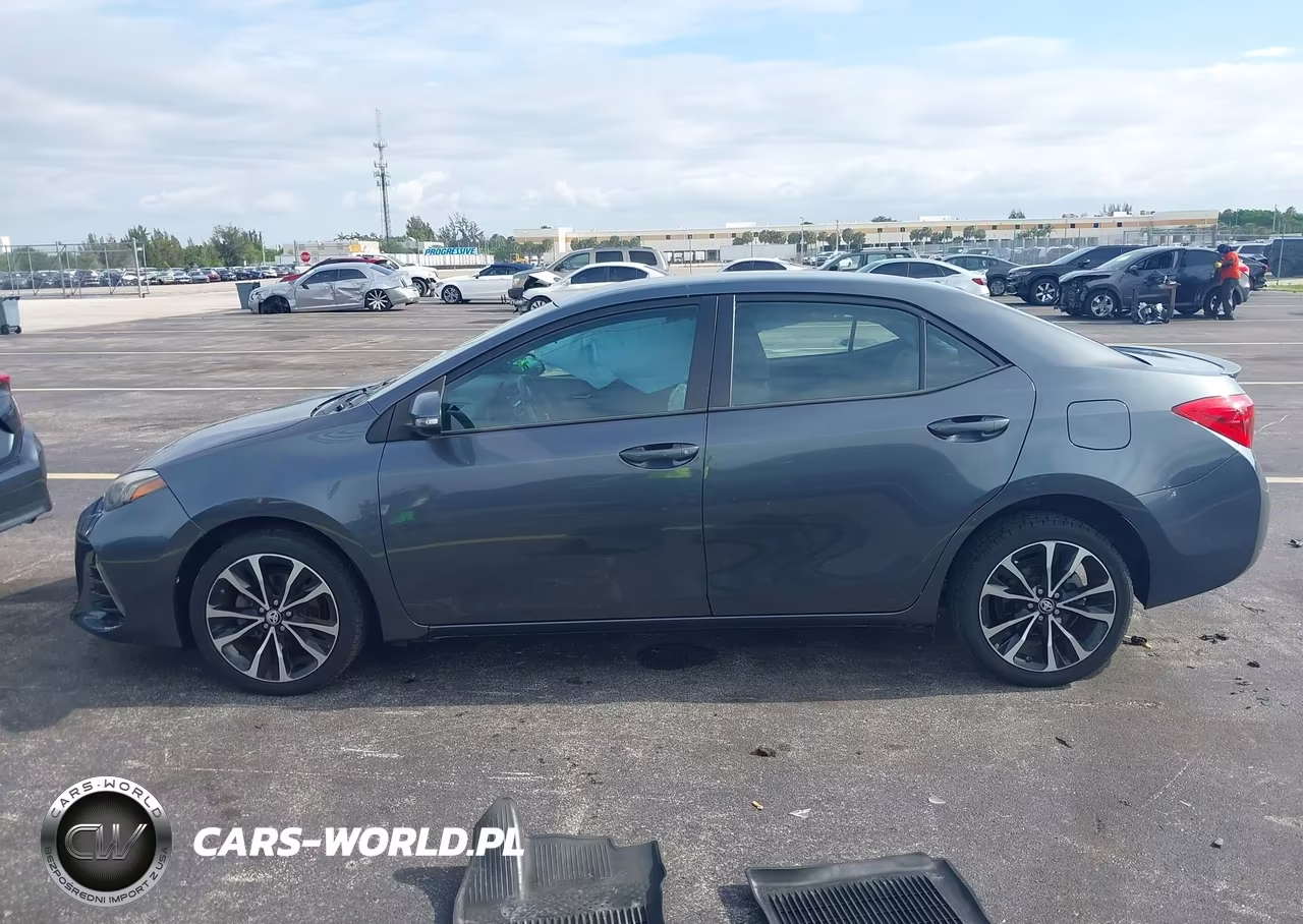 2017 Toyota Corolla Se VIN:5YFBURHE7HP624901 - 14