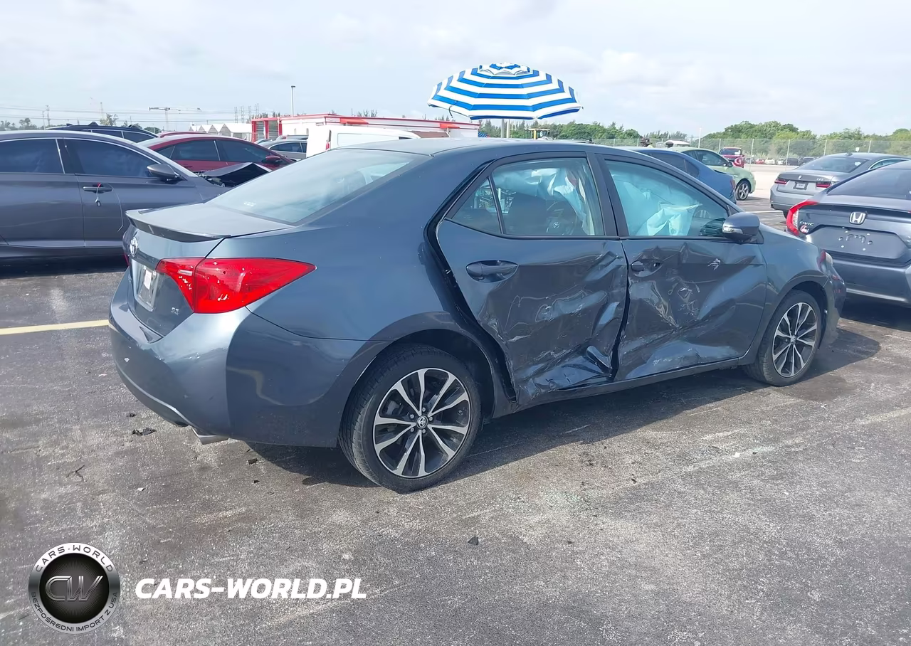 2017 Toyota Corolla Se VIN:5YFBURHE7HP624901 - 4