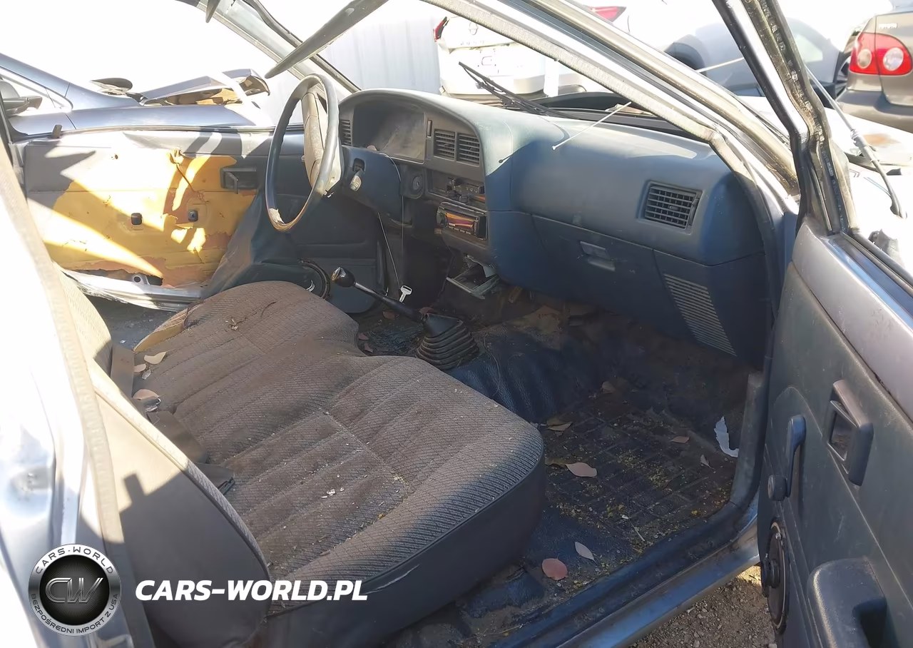 1990 Toyota Pickup 1-2 Ton Short Wheelbase VIN:JT4RN81A3L0053228 - 5