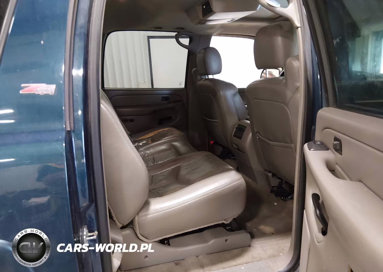 2005 Chevrolet Suburban 1500 Z71 VIN:3GNFK16Z15G230592 - 8