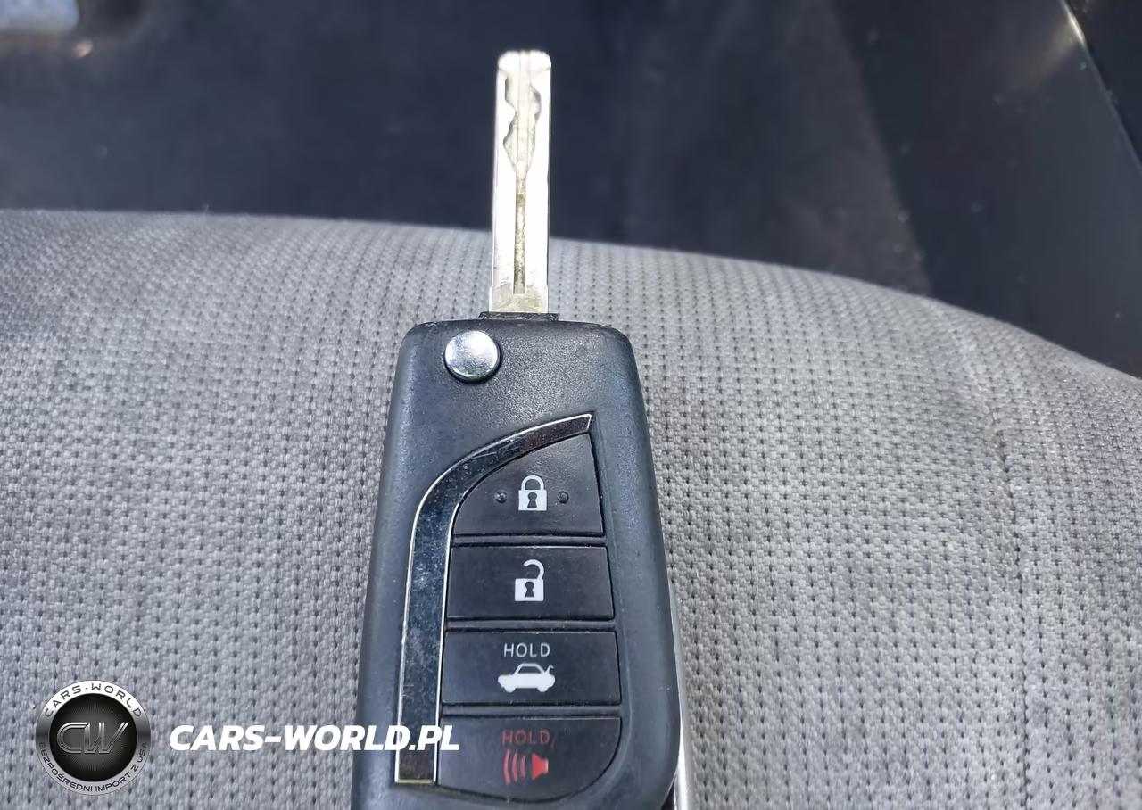 2020 Toyota Corolla Le VIN:JTDEPRAE6LJ049119 - 11
