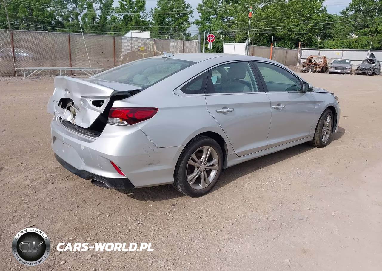 2018 Hyundai Sonata Sel VIN:5NPE34AF8JH638458 - 4