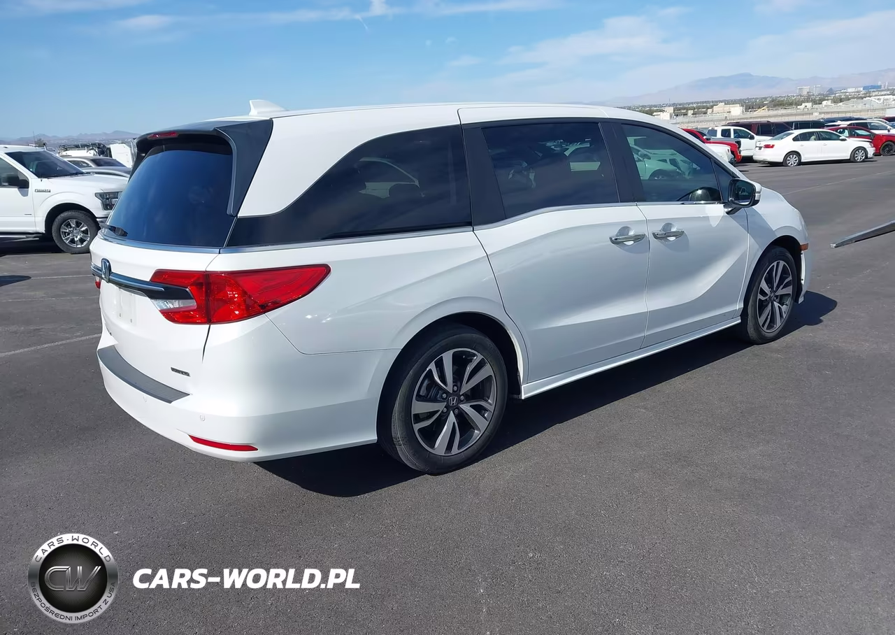 2024 Honda Odyssey Touring VIN:5FNRL6H84RB021105 - 4