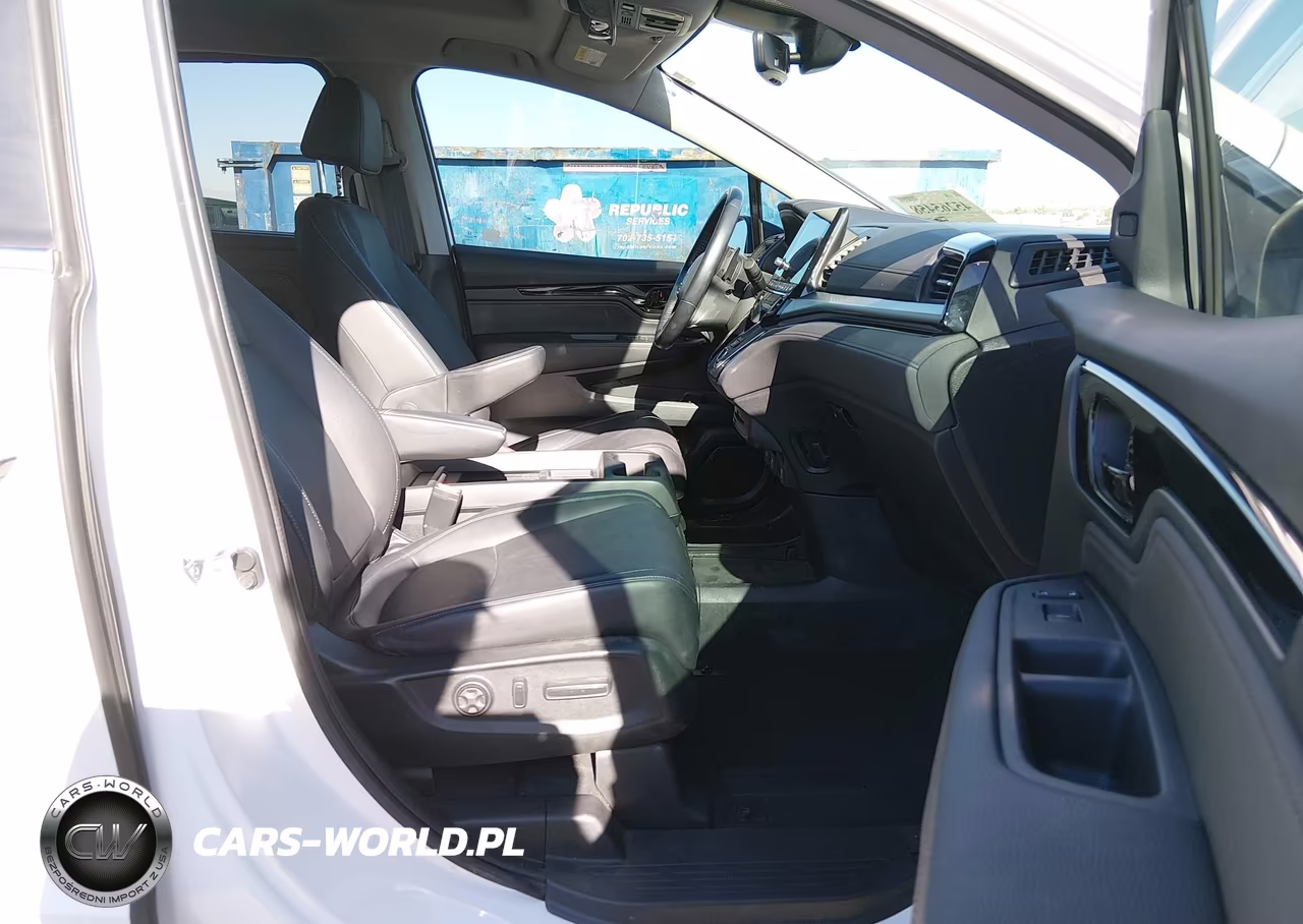 2024 Honda Odyssey Touring VIN:5FNRL6H84RB021105 - 5