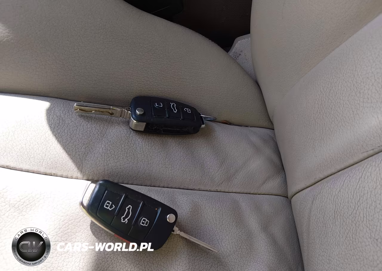 2012 Audi Q7 3.0T Premium VIN:WA1LGAFE2CD009999 - 11