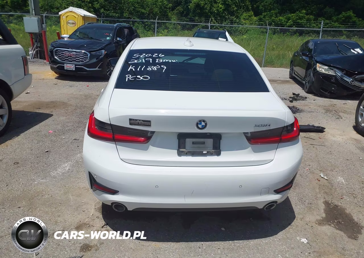 2019 BMW 330I VIN:WBA5R1C55KAK11889 - 16
