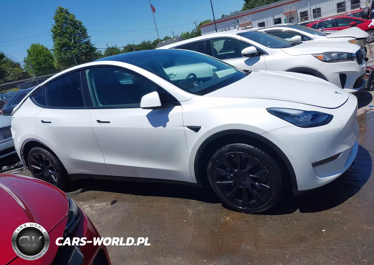 2022 Tesla Model Y Long Range Dual Motor All-Wheel Drive VIN:7SAYGAEE2NF316505 - 13