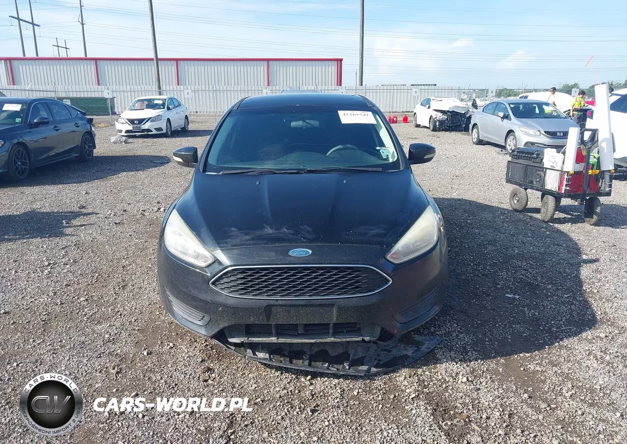 2016 Ford Focus Se VIN:1FADP3F2XGL241912 - 13